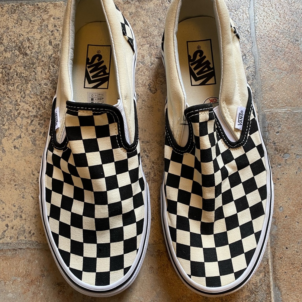 womens slip on checkered vans
